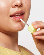 Load image into Gallery viewer, Vanilla Lip Glaze Oil
