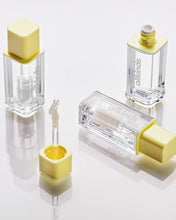 Load image into Gallery viewer, Vanilla Lip Glaze Oil
