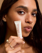 Load image into Gallery viewer, Vanilla Glaze Lip Glow
